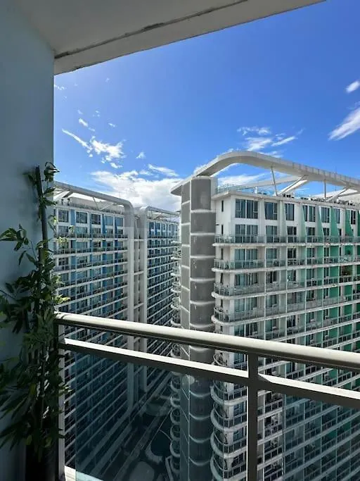 Azure Staycation By K&K Manila 0*,