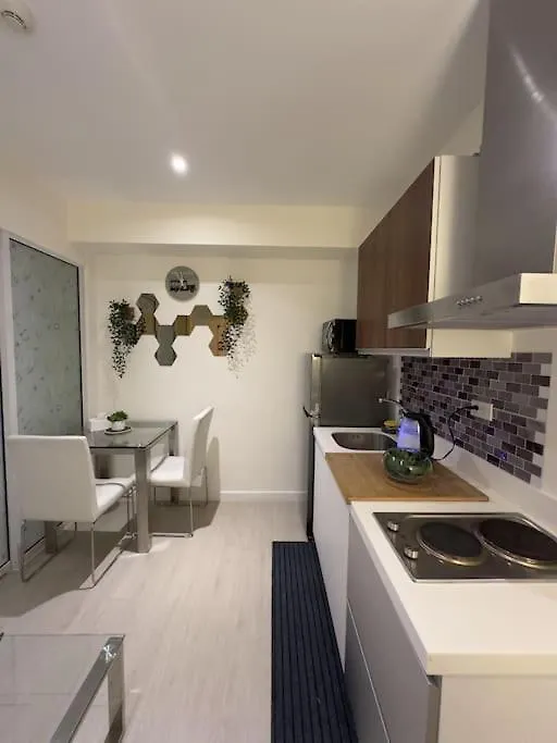 Azure Staycation By K&K Manila Apartment