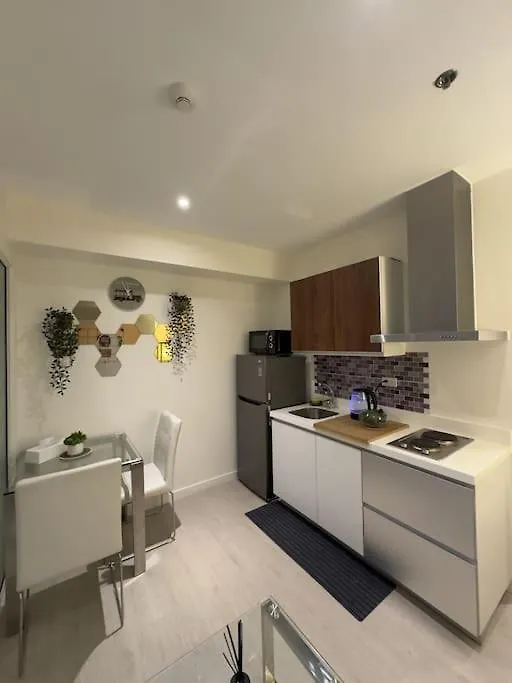 Apartment Azure Staycation By K&K Manila Philippines